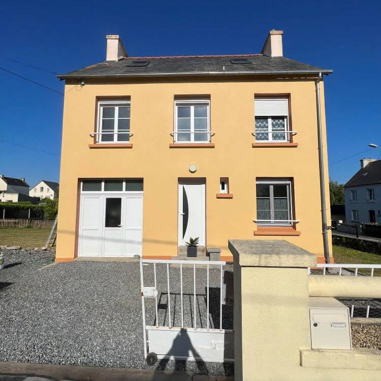 Ravalement de façade à Pleyben (29190)