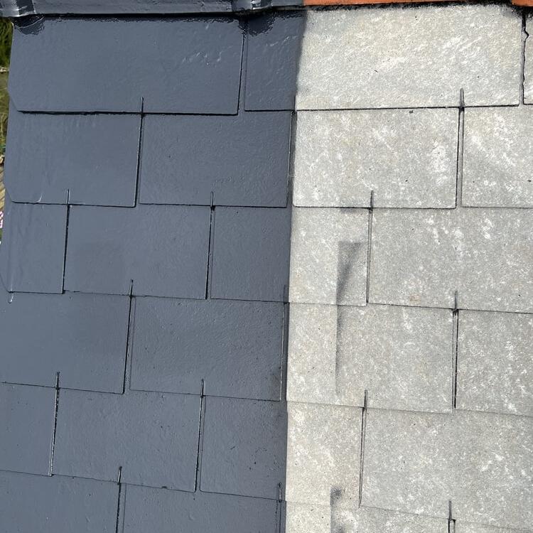 Application d'une peinture réflective sur toit en fibrociment