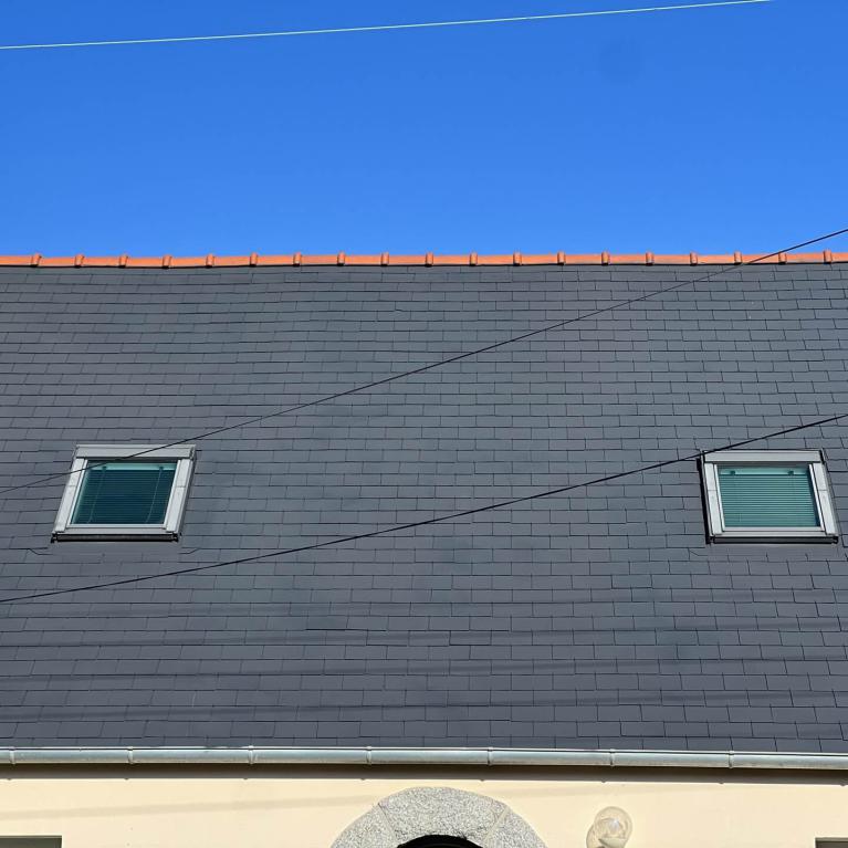 Après application d'une peinture de toit réflective